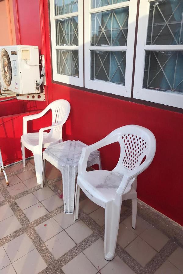 Oyo 1141 Ban Dao Hotell Haat Jomtien Eksteriør bilde