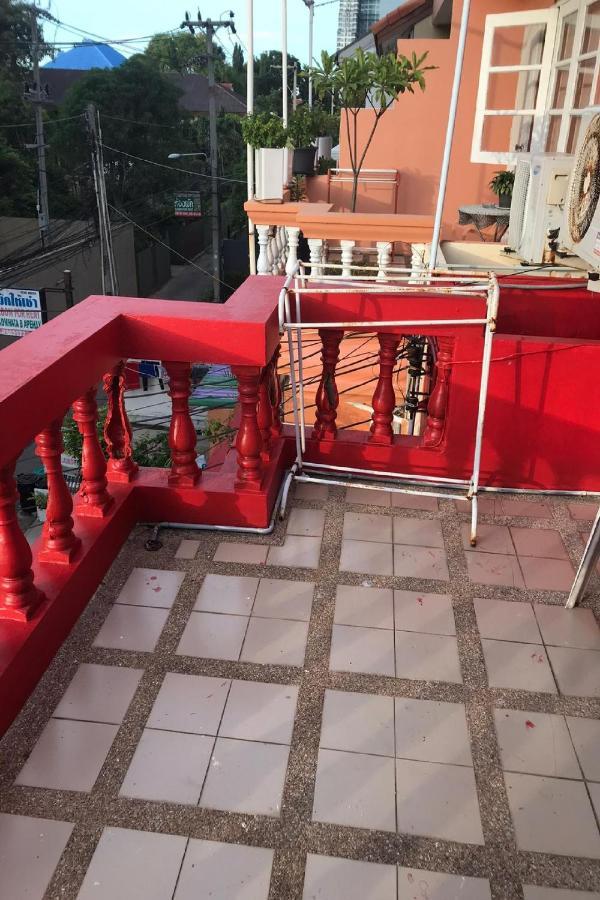 Oyo 1141 Ban Dao Hotell Haat Jomtien Eksteriør bilde